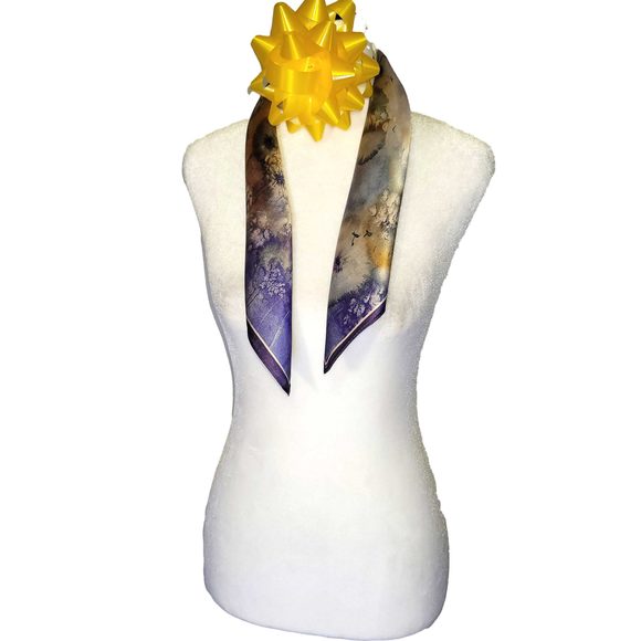 NWT Genuine 100% Mulberry Silk Satin Scarf 21"x21" Small Square Shawl 55011 - Picture 6 of 9